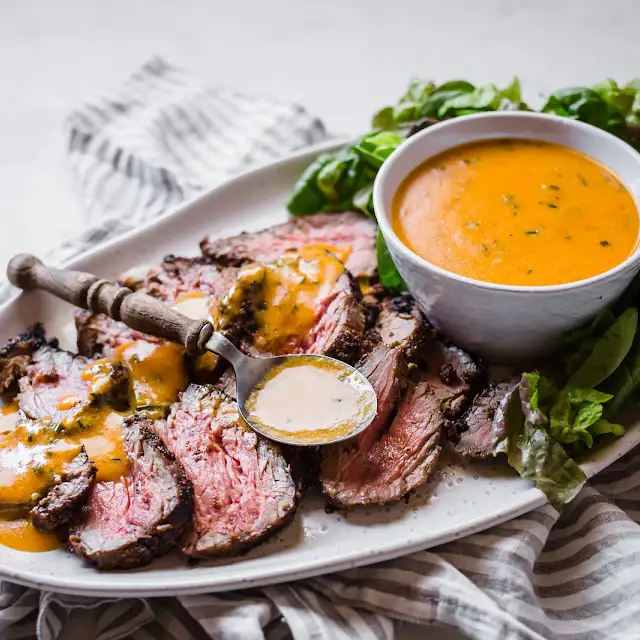 Pepper-Crusted Beef Filet with a Lemon, Smoked Paprika and Herb Sauce